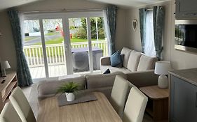 Secluded Spot On Southview 8 Berth